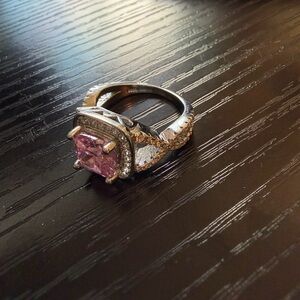 Elegant Silver Ring with Pink Stone